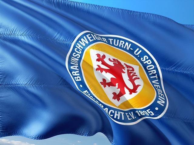 利物浦與切 利物浦與切